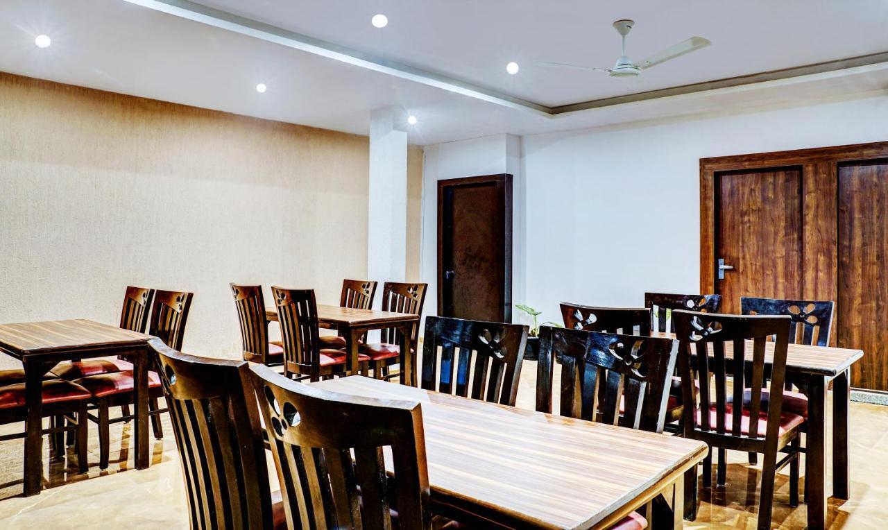 Treebo Trip Seven Olives Andheri Мумбаї Екстер'єр фото