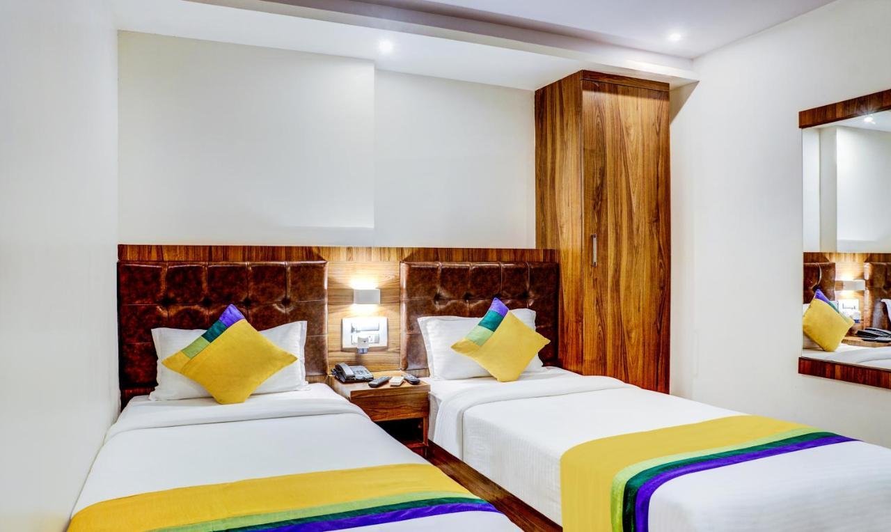Treebo Trip Seven Olives Andheri Мумбаї Екстер'єр фото